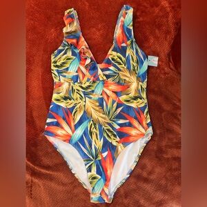 COPY - Pamela Stewasrt woman’s Swim Suit, Size L.
